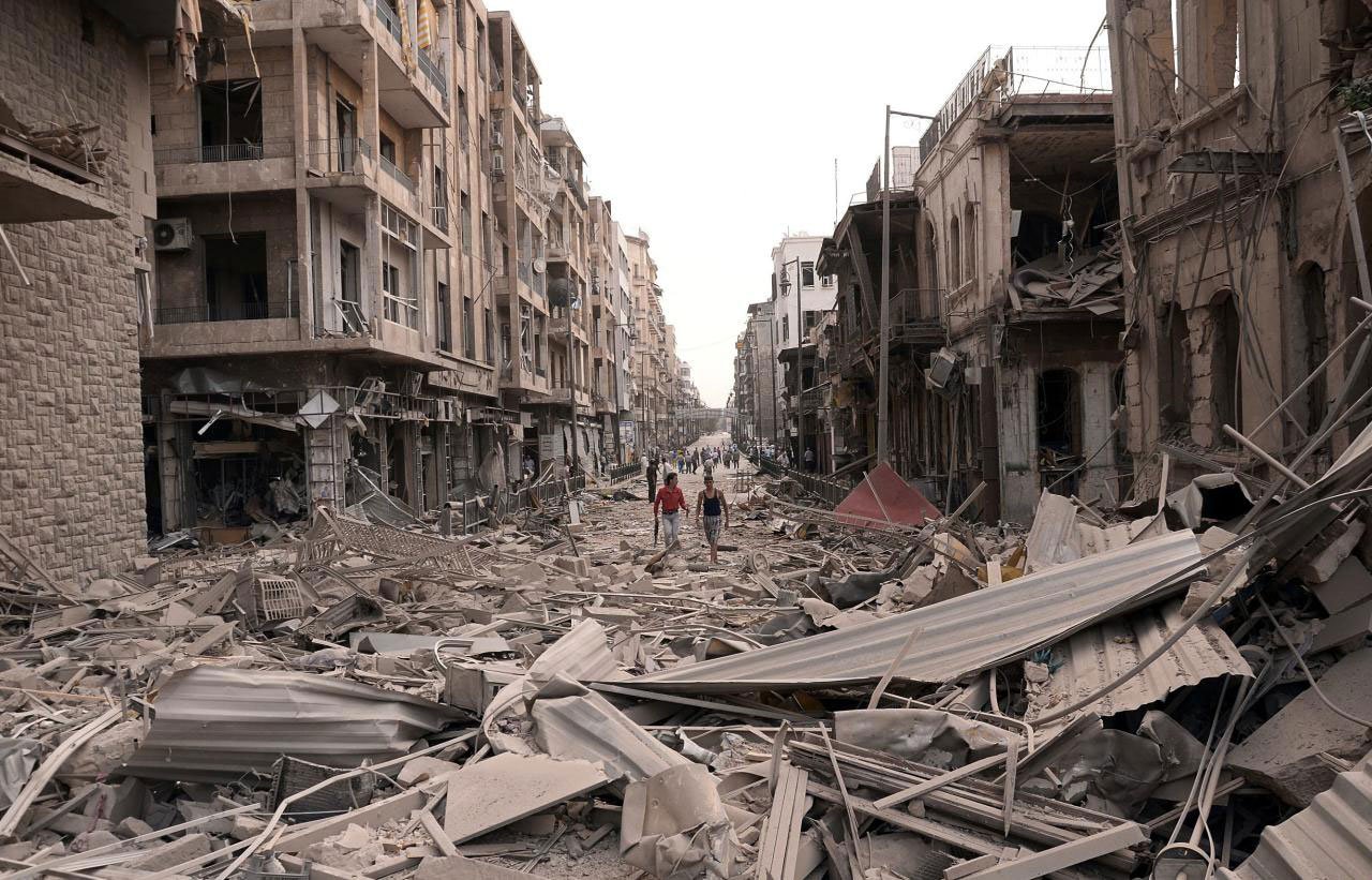 بعد تدميرها وتهجير أهلها: نظام الأسد يعلن سيطرته الكاملة على حلب